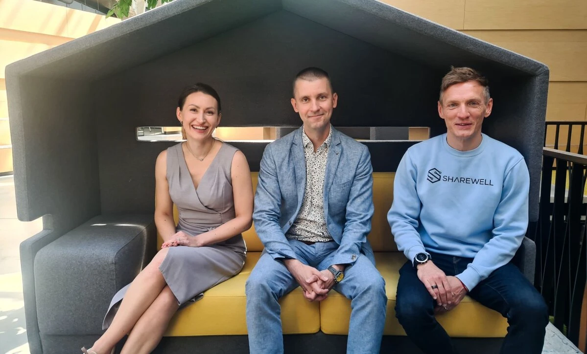 Sandra Roosna, Art Lukas and Sten Kreisberg, seated together during the 2023 e-commerce conversation; Sten is on the right.